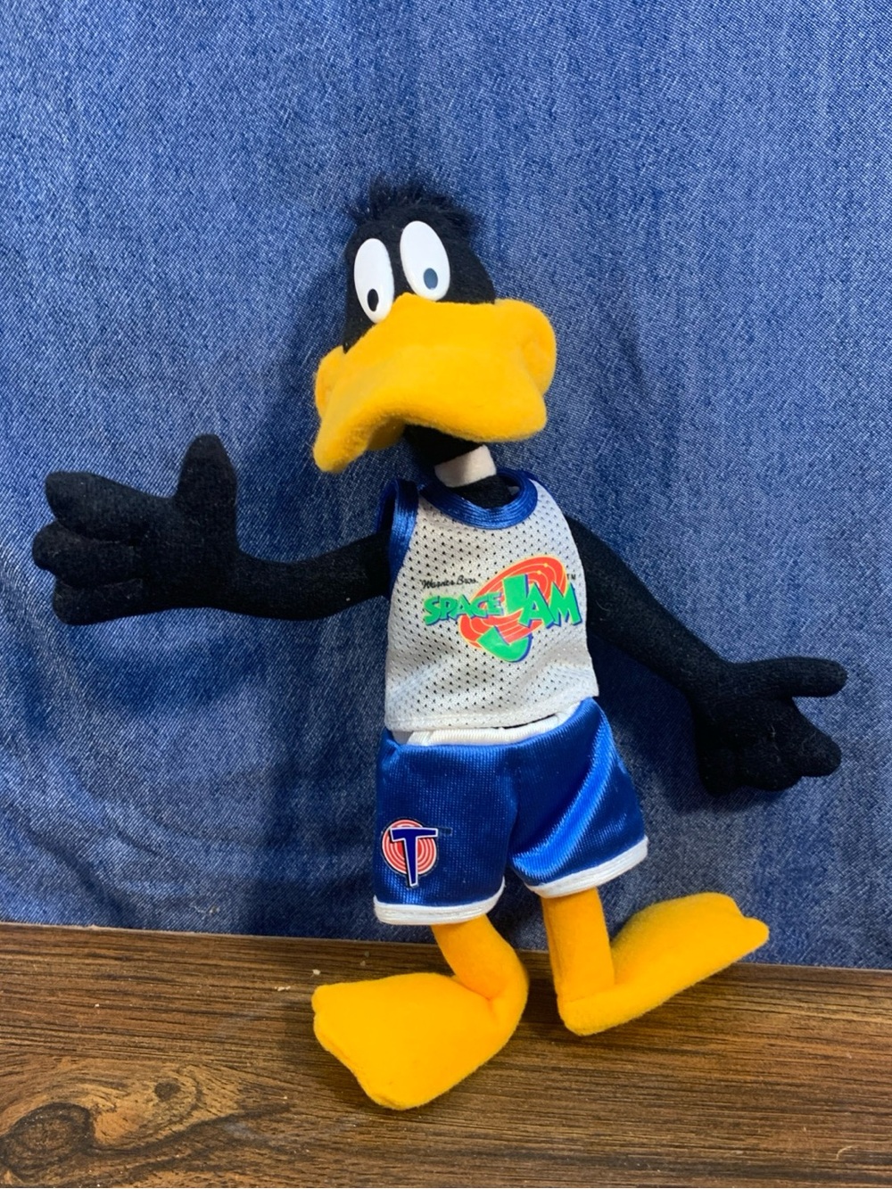 Warner Bros. Space Jam Daffy Duck Plush Stuffed Animal Basketball Uniform 1996